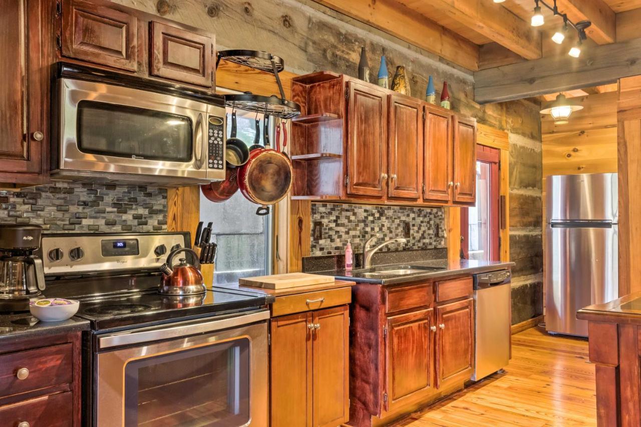 The Cabin At Marys Place With Deck And Mtn Views! Villa Maggie Valley Exterior foto