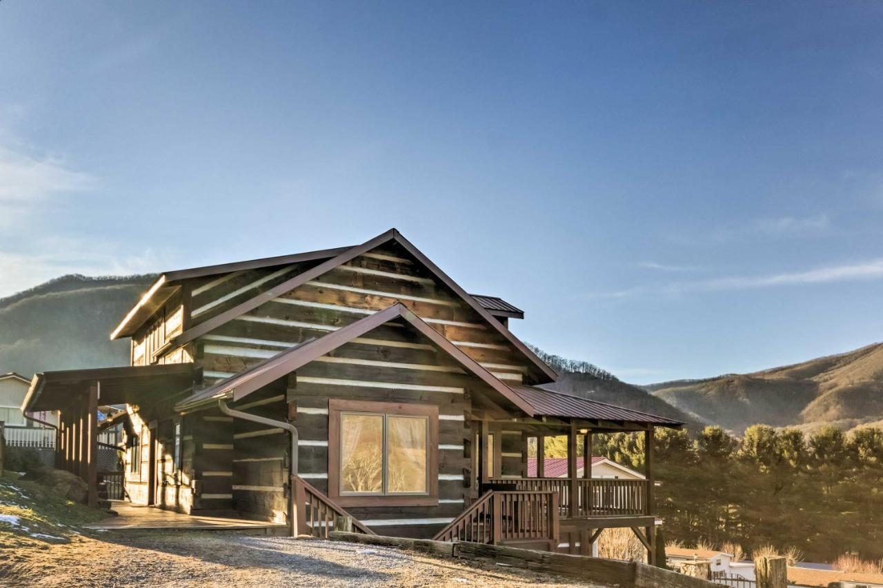 The Cabin At Marys Place With Deck And Mtn Views! Villa Maggie Valley Exterior foto