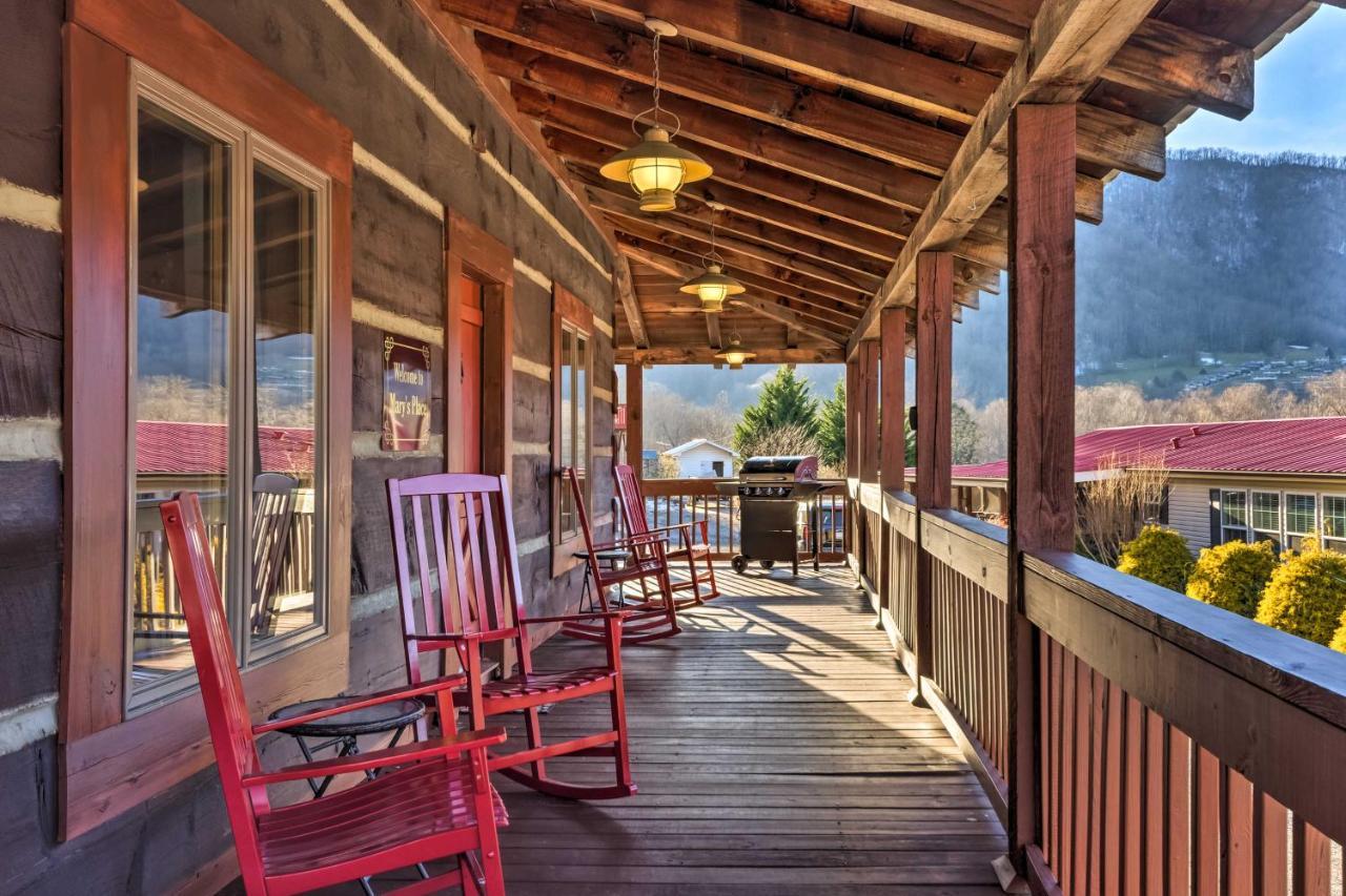 The Cabin At Marys Place With Deck And Mtn Views! Villa Maggie Valley Exterior foto